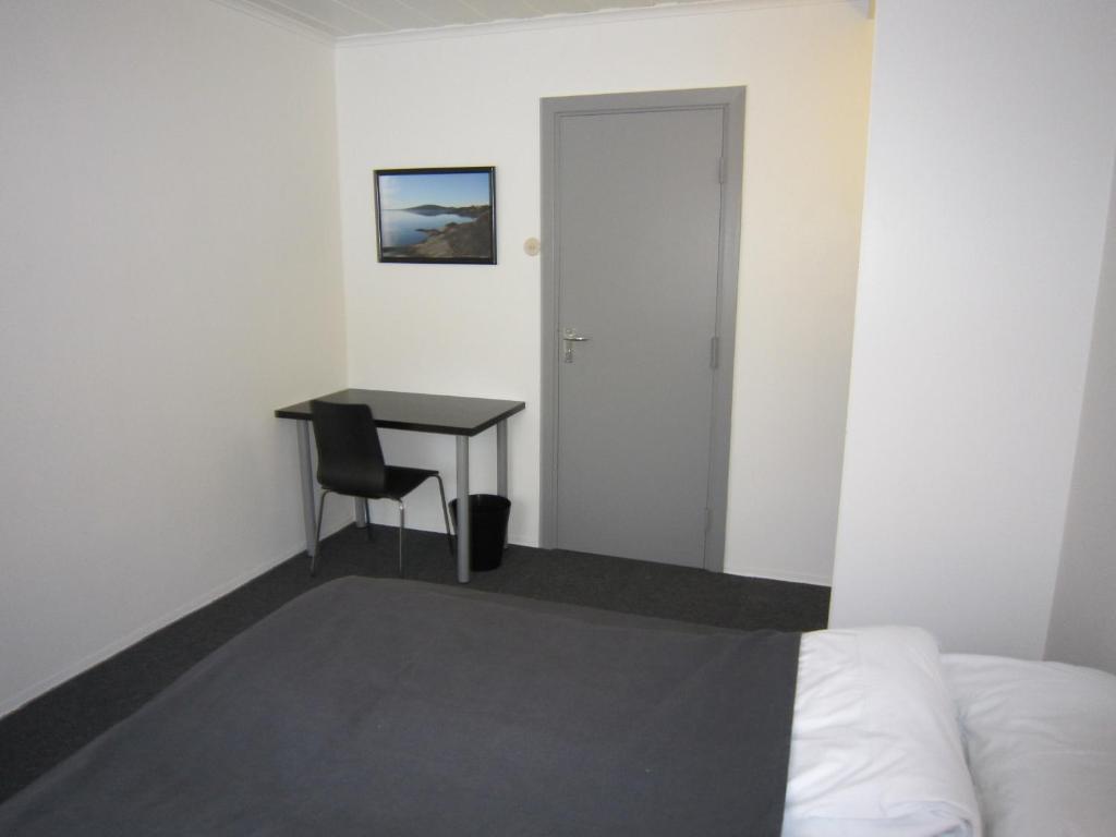 Froland Hostel Фроланн-Верк Номер фото